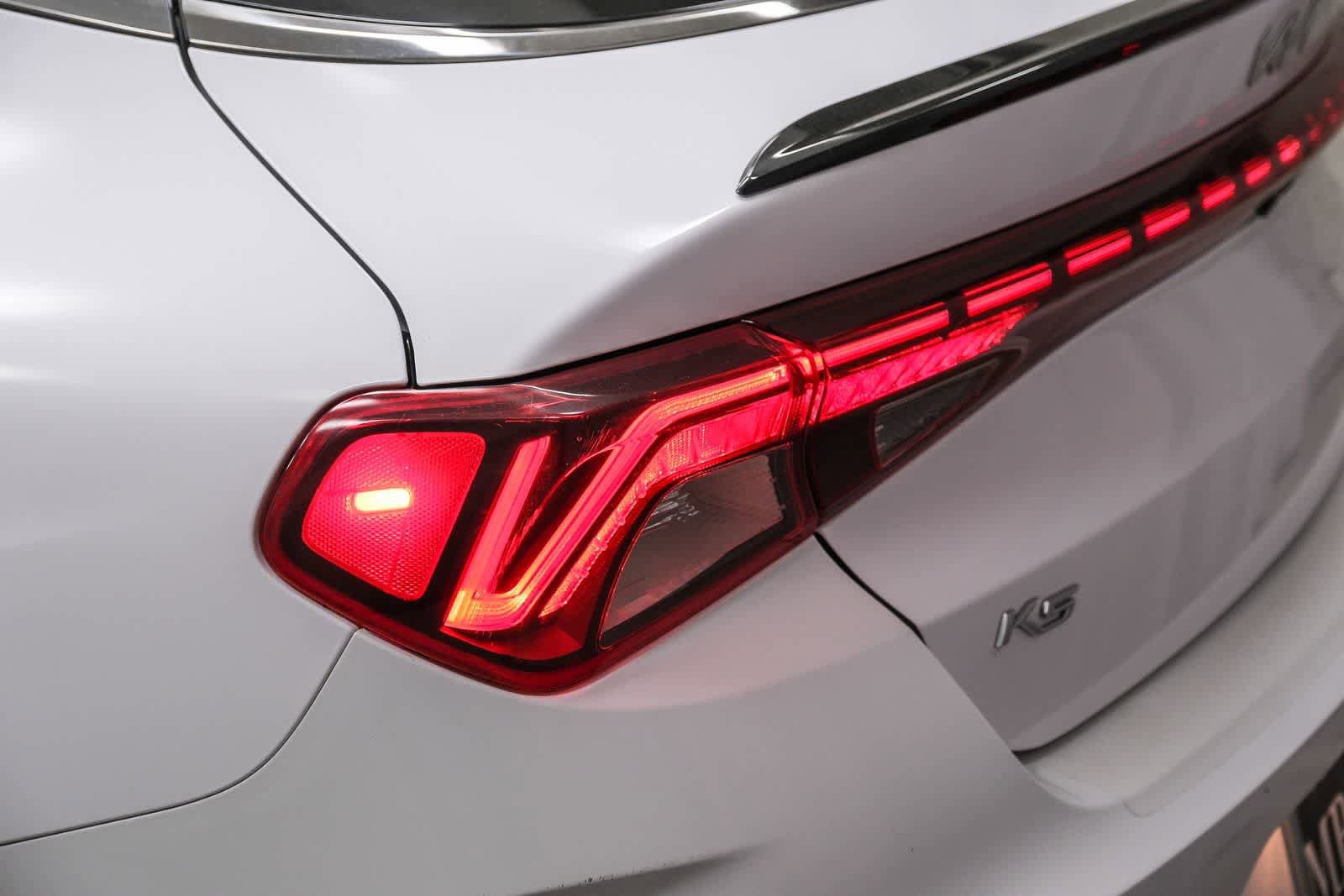 Used 2022 Kia K5 GT-Line w/ GT-Line FWD Premium Package image 7