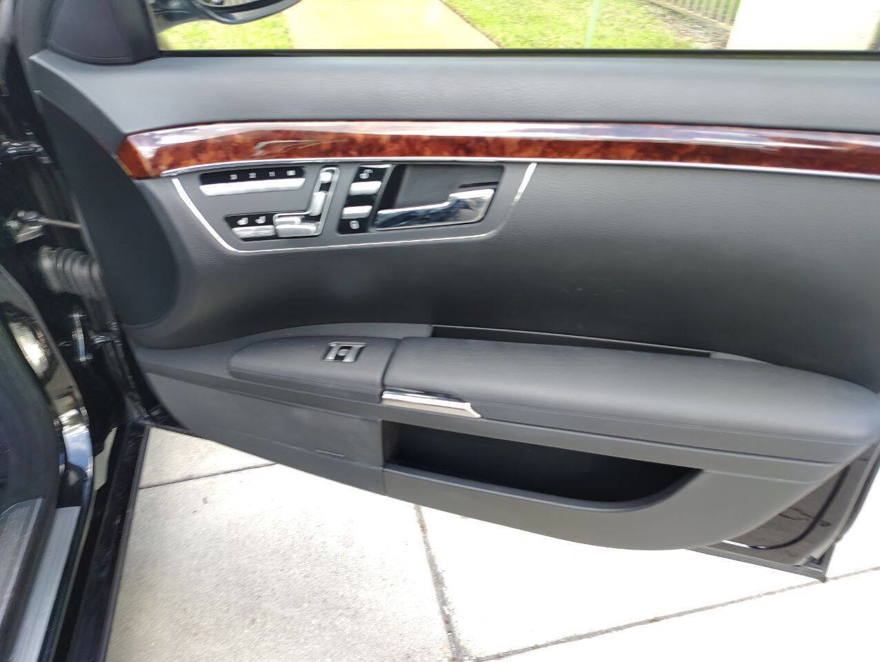 Used 2007 Mercedes-Benz S 550 image 28