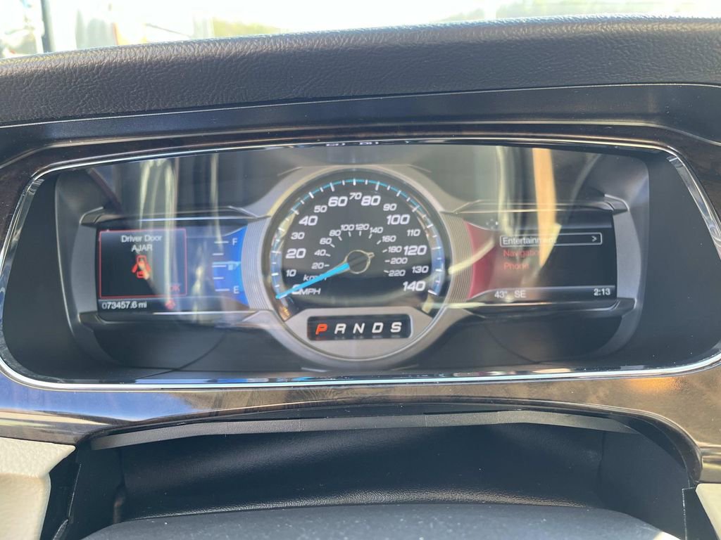 Used 2019 Ford Taurus Limited image 33