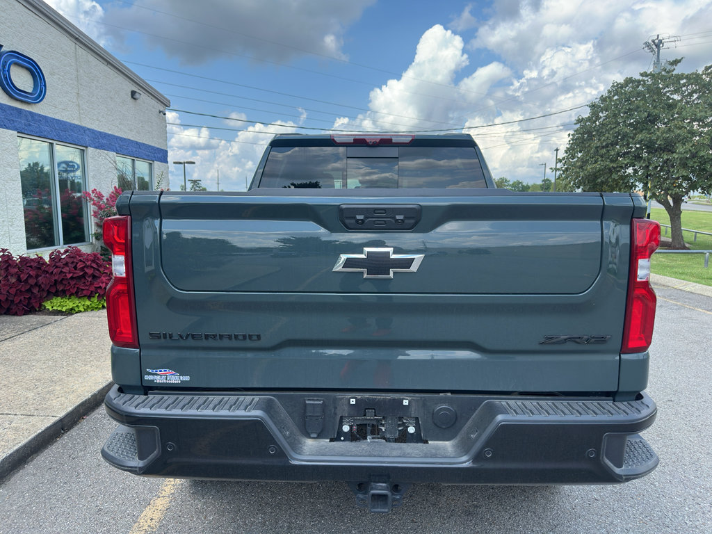 Used 2026 Chevrolet Silverado 1500 ZR2 w/ Dark Appearance Package AWD/4WD image 5