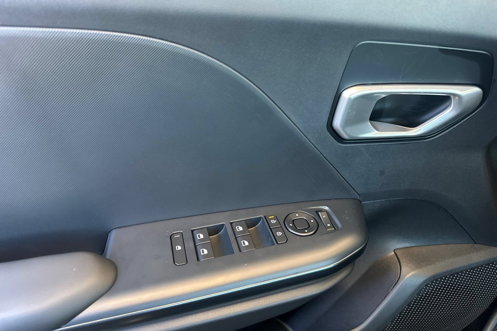 New 2026 Kia K4 FWD image 11