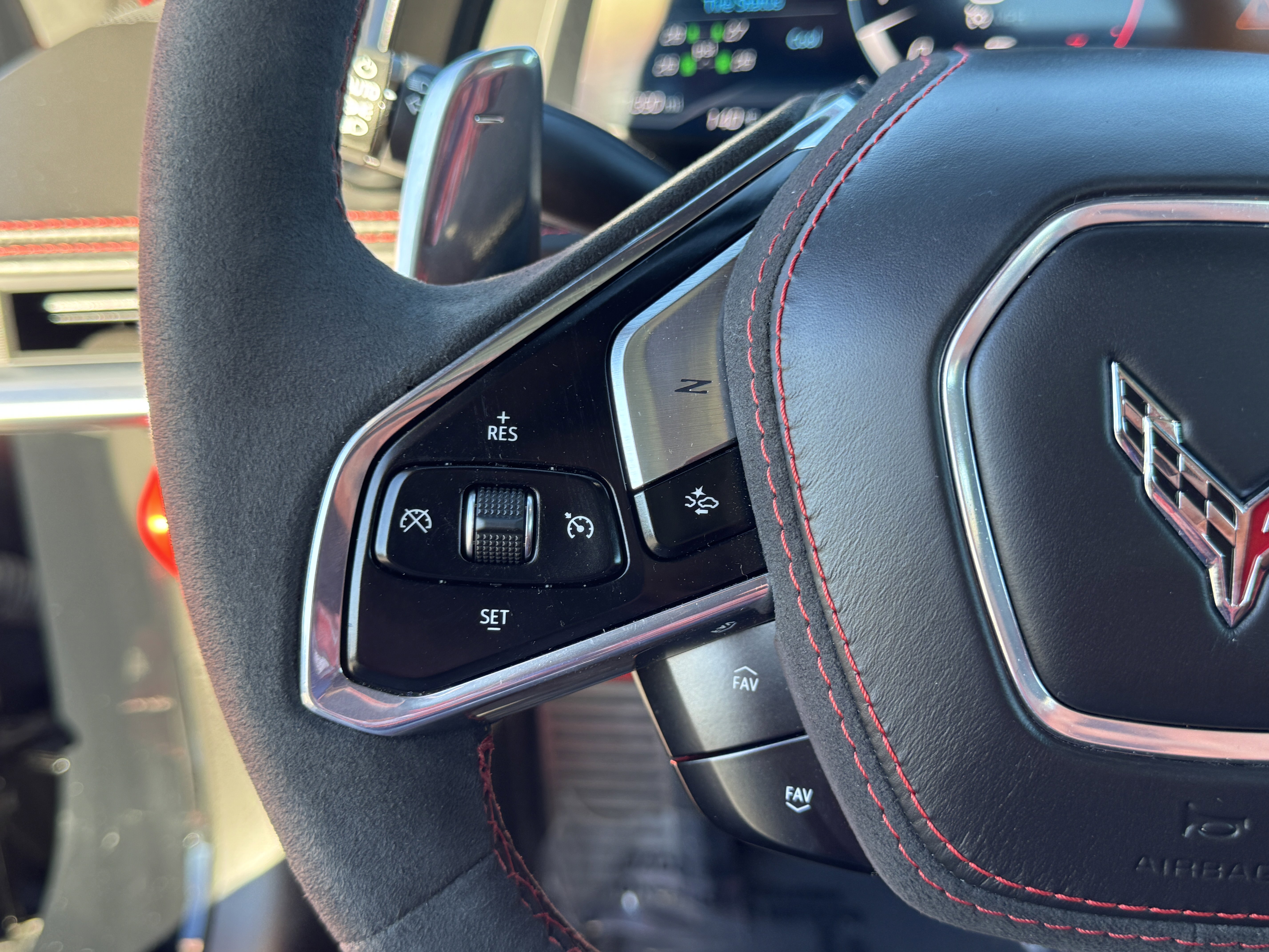 Used 2024 Chevrolet Corvette Stingray Premium Conv image 23