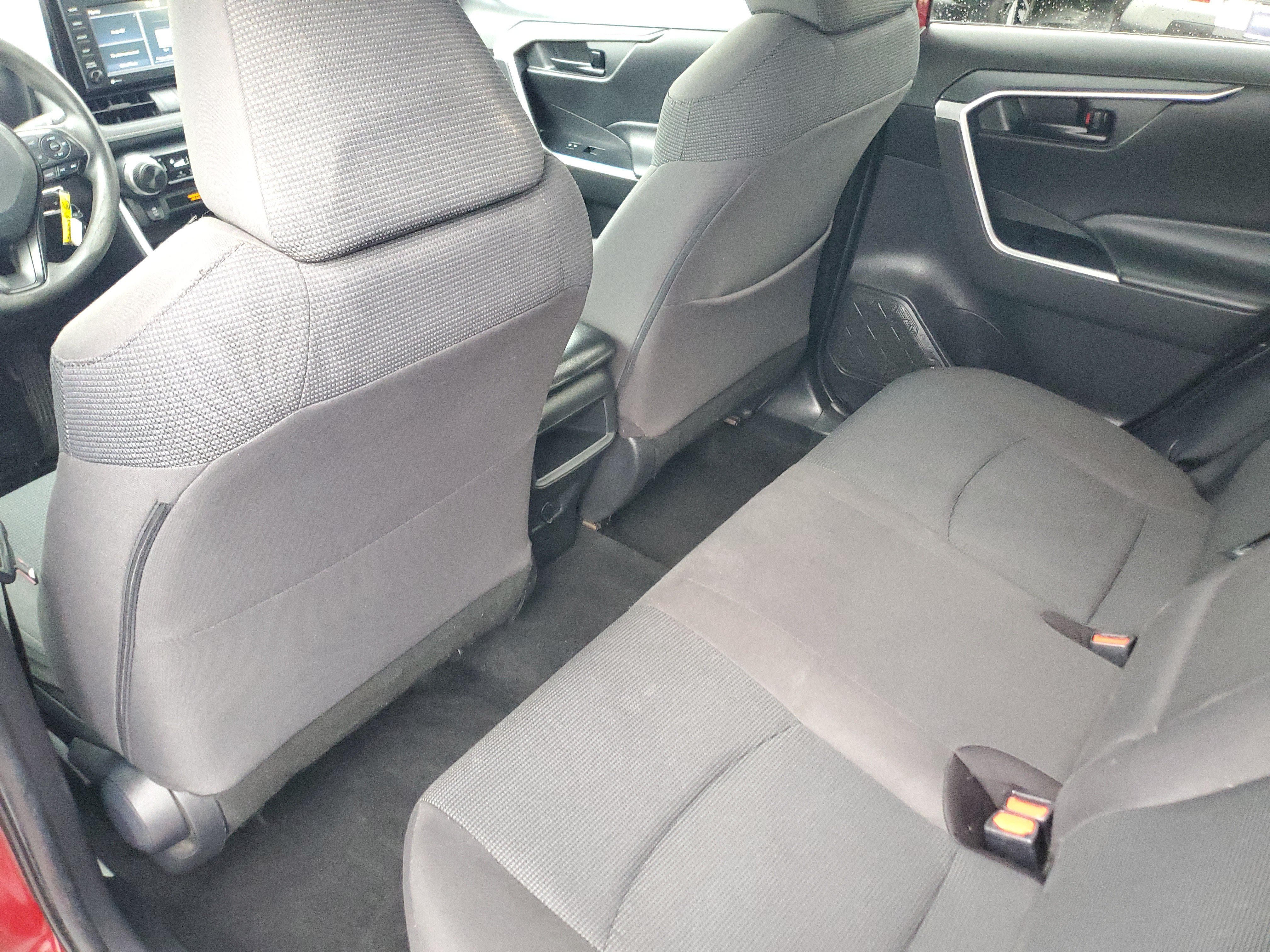 Certified 2020 Toyota RAV4 LE AWD/4WD image 11