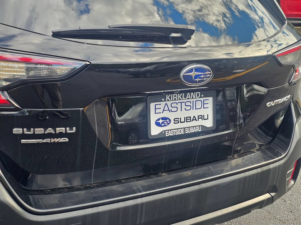 Used 2022 Subaru Outback Premium w/ Tech Package 1 AWD/4WD image 14