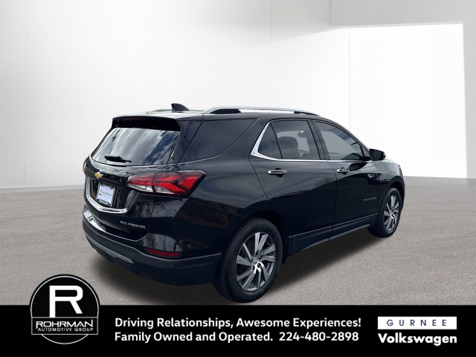 Used 2023 Chevrolet Equinox Premier AWD/4WD image 10