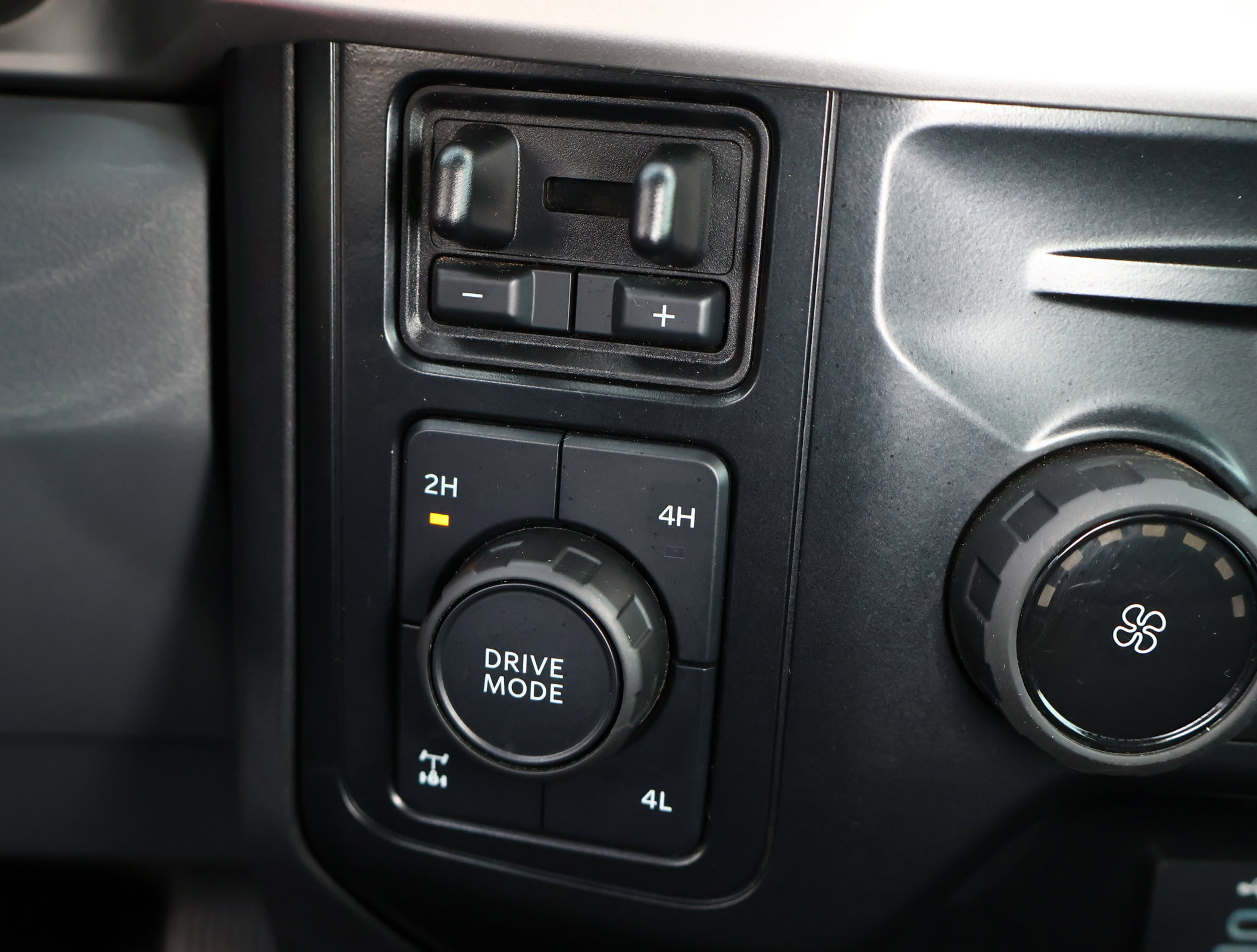 Used 2024 Ford F250 XL w/ STX Appearance Package image 17