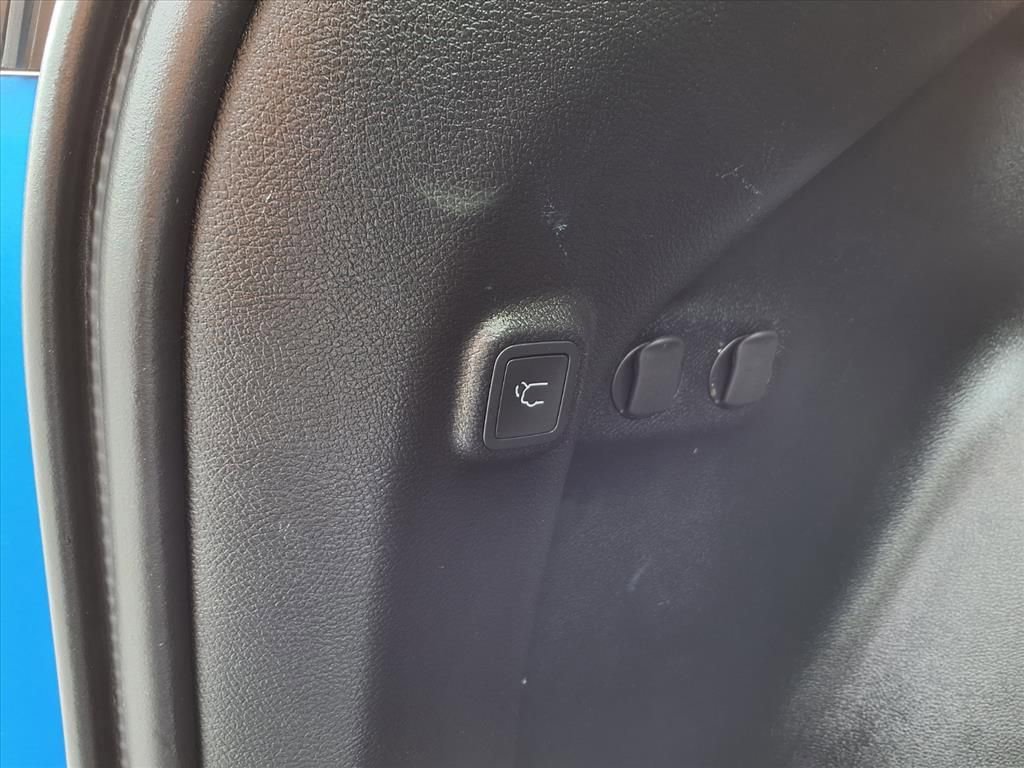 Certified 2023 Jeep Cherokee Altitude Lux image 28