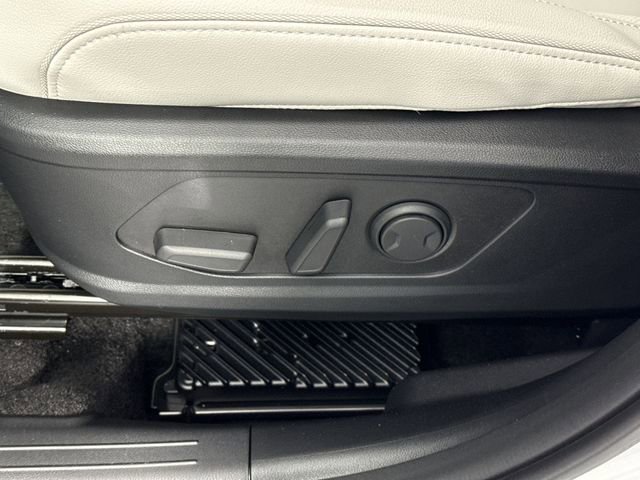 New 2026 Hyundai Tucson Limited image 39