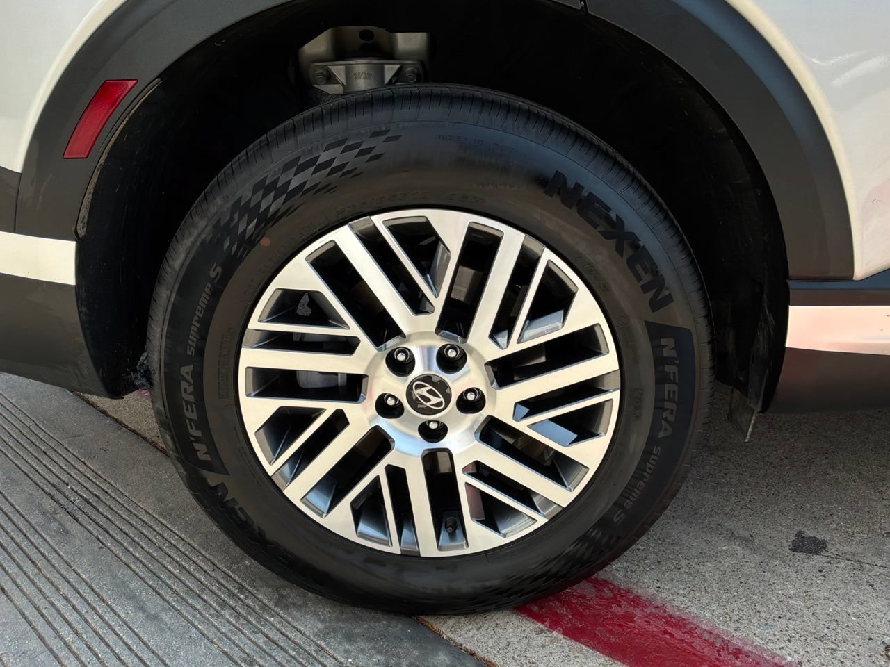 Used 2026 Hyundai Palisade SEL FWD image 9