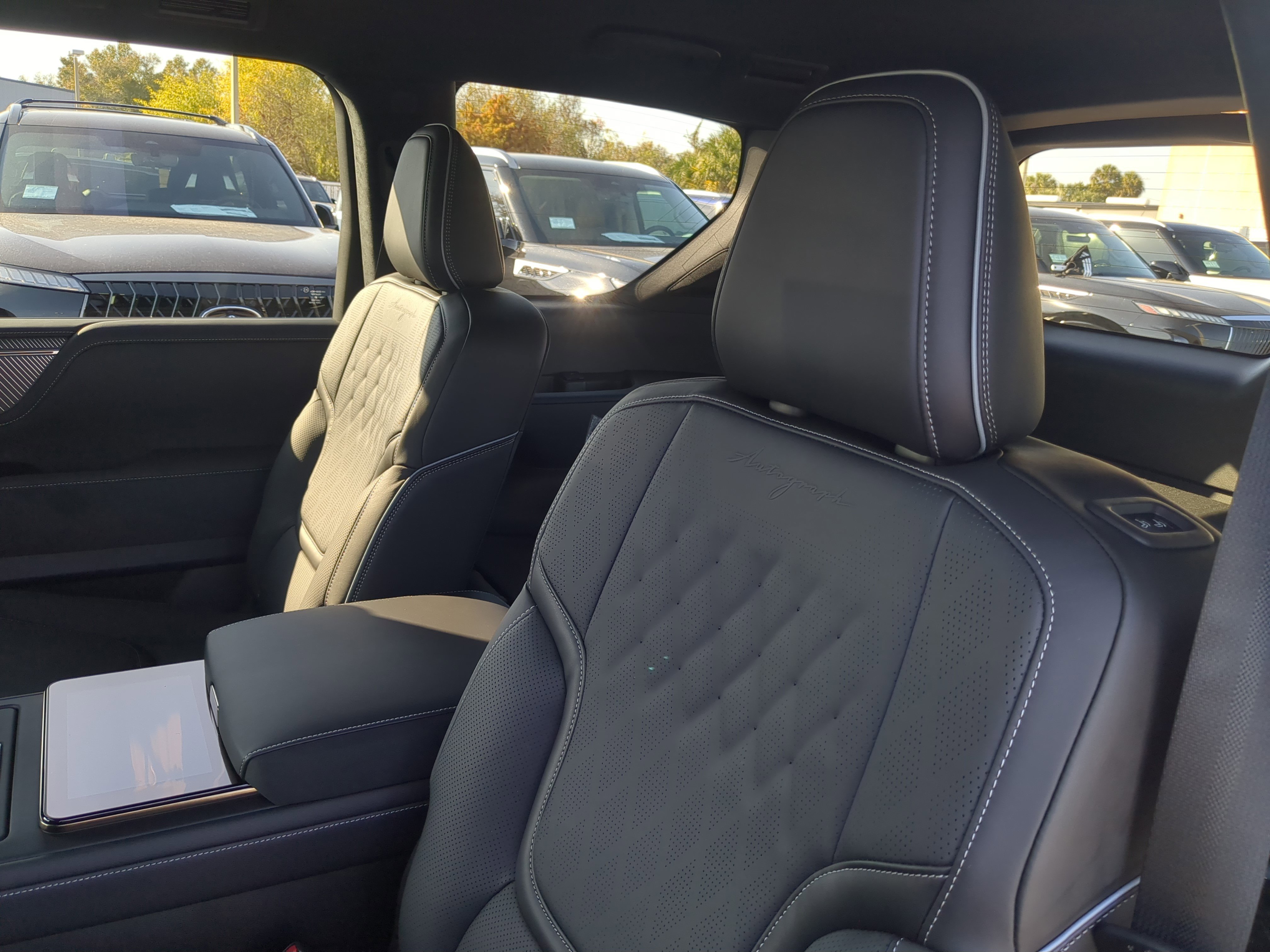 New 2026 INFINITI QX80 Autograph w/ Premium Cargo Package image 24