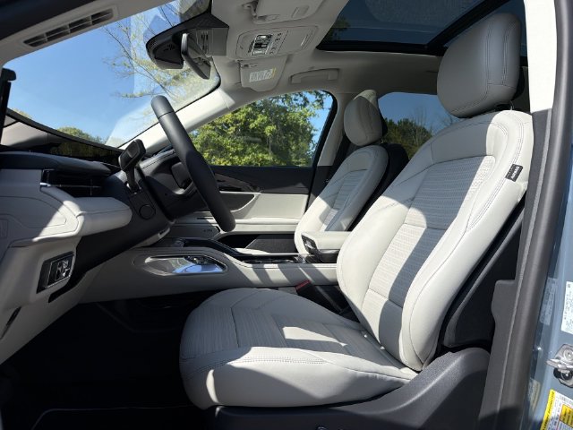 New 2026 Lincoln Nautilus Reserve AWD/4WD image 11