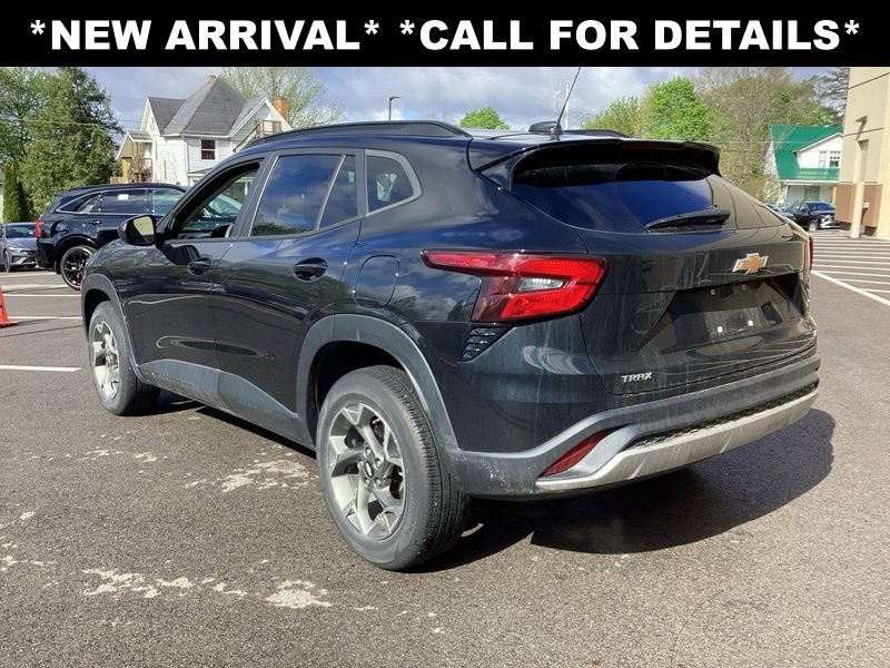 Used 2024 Chevrolet Trax LT image 5