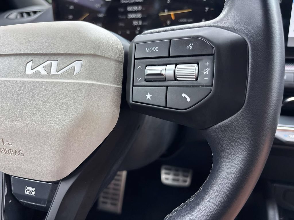 Certified 2025 Kia K4 GT-Line Turbo FWD image 21