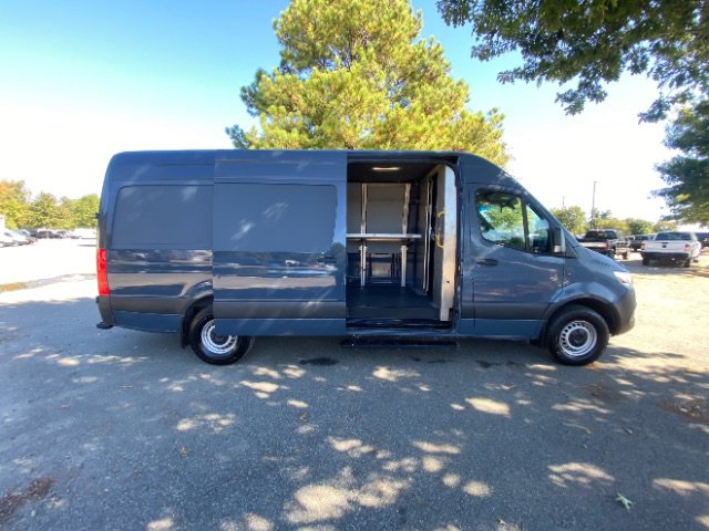 Used 2019 Mercedes-Benz Sprinter 170 image 11