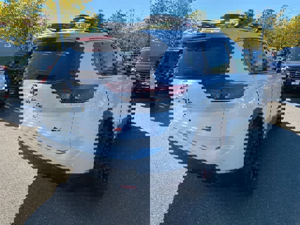 New 2026 Nissan Rogue SV image 7