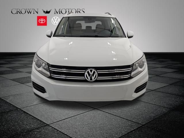 Used 2017 Volkswagen Tiguan S image 2