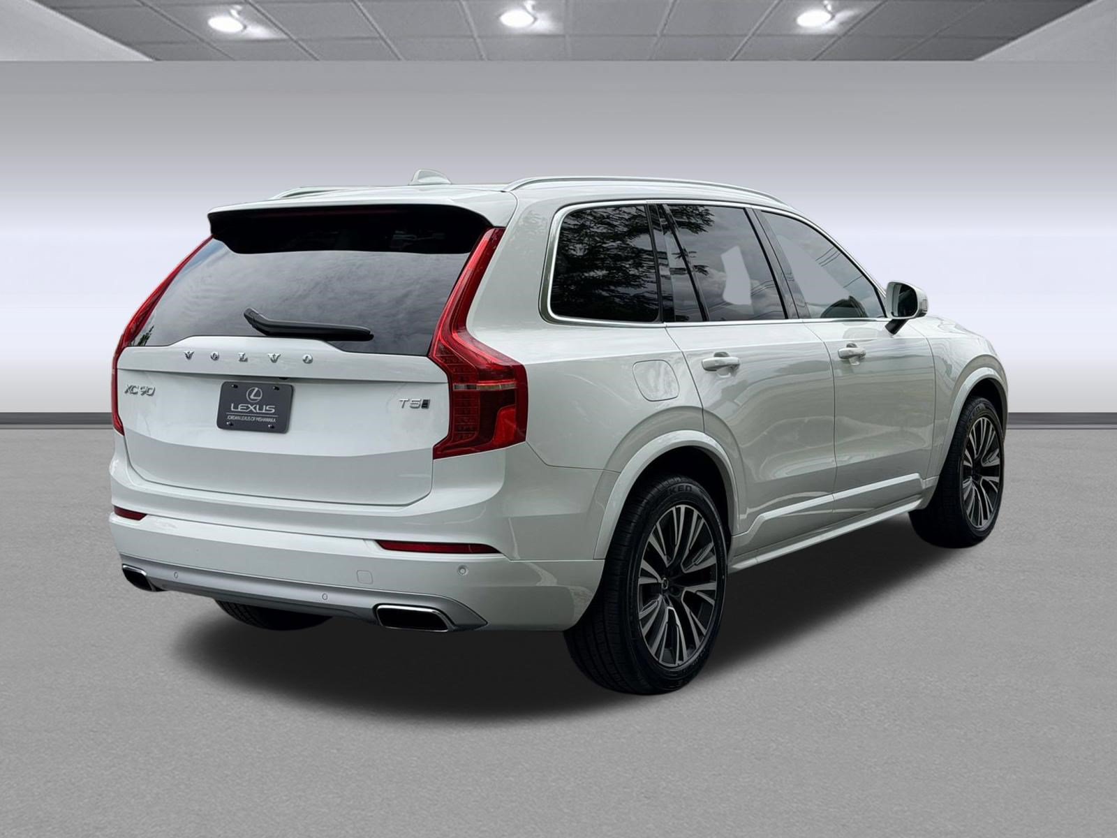 Used 2020 Volvo XC90 T5 Momentum w/ Protection Package AWD/4WD image 9