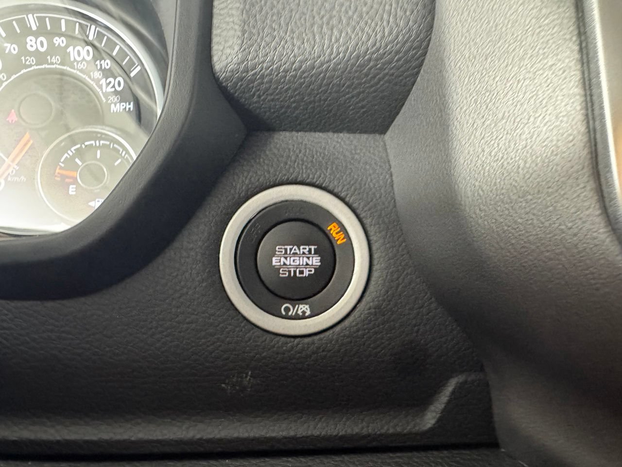 Used 2022 RAM 1500 Big Horn AWD/4WD image 41