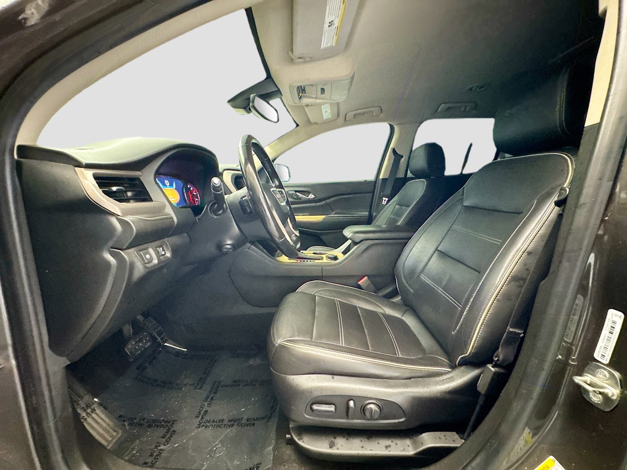 Used 2019 GMC Acadia Denali image 13