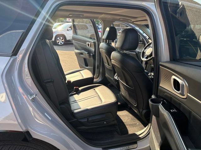 Used 2022 Kia Sorento SX FWD image 15