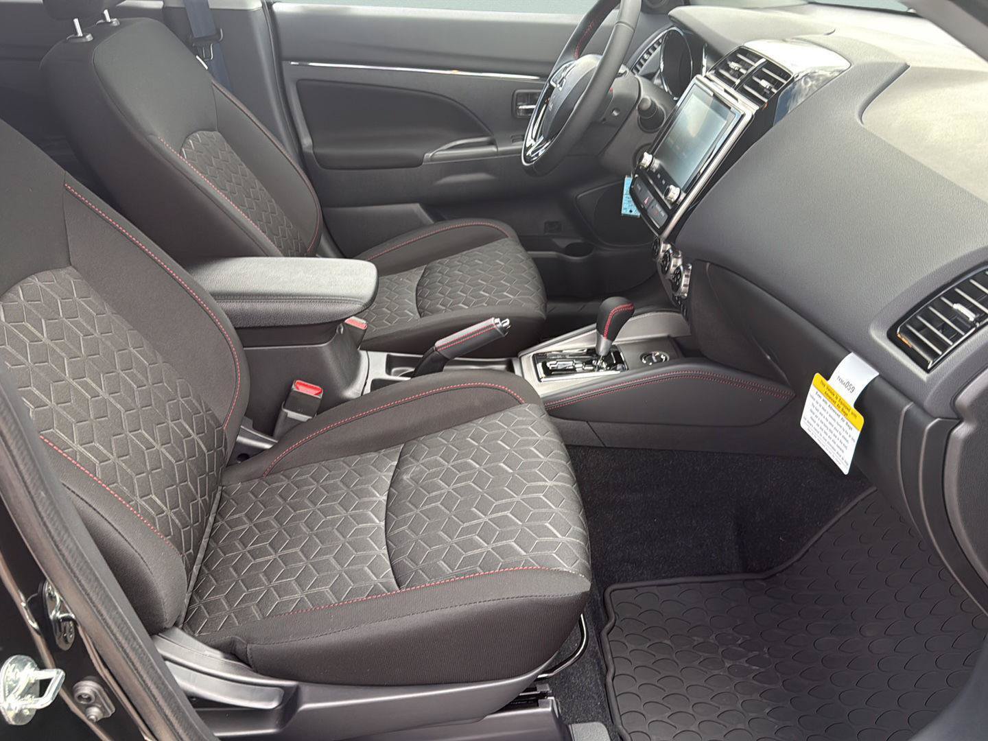 New 2026 Mitsubishi Outlander Sport LE AWD/4WD image 21