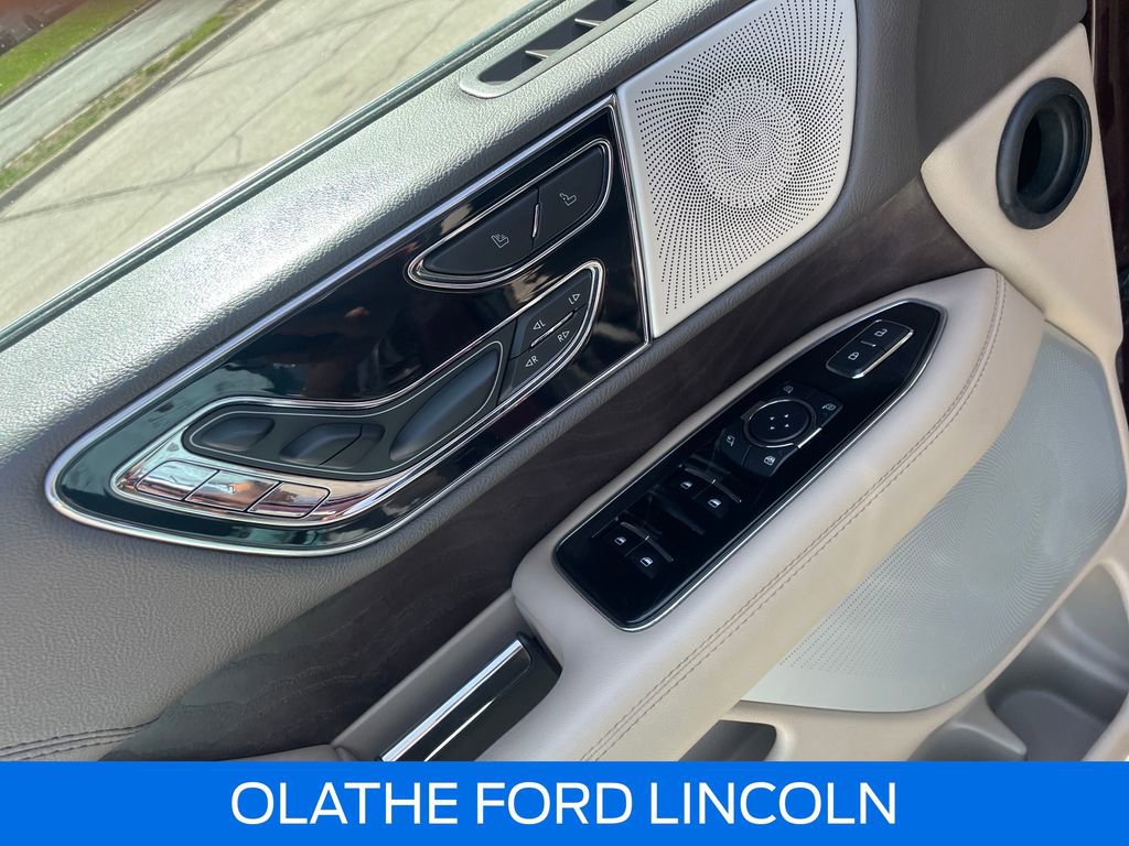 Certified 2023 Lincoln Navigator L Reserve image 14