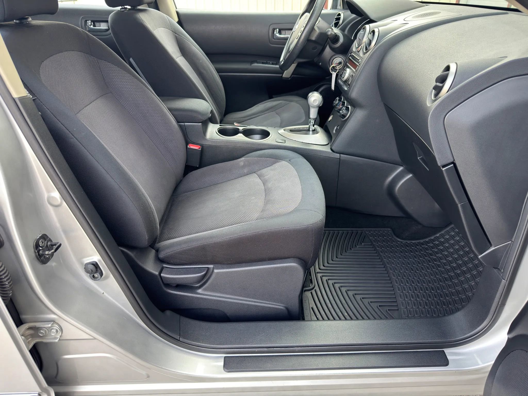 Used 2012 Nissan Rogue S FWD image 15