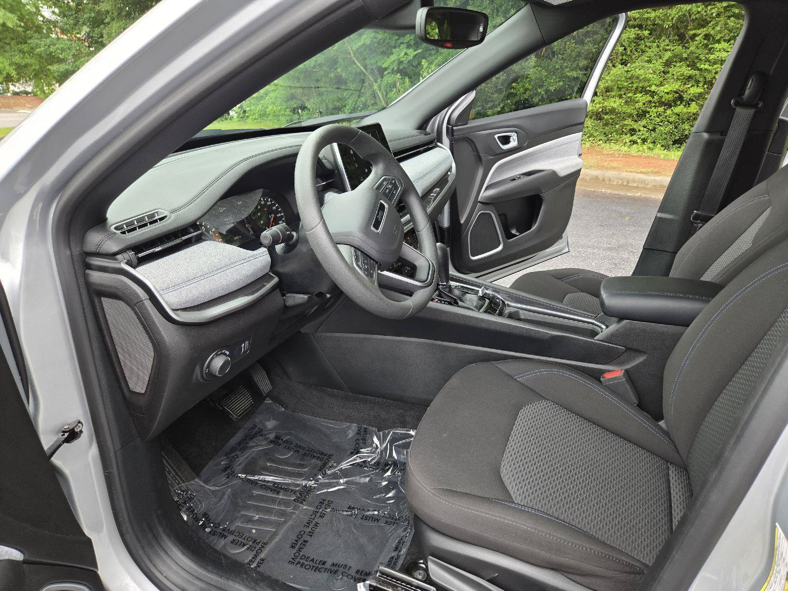 Used 2025 Jeep Compass Sport AWD/4WD image 20