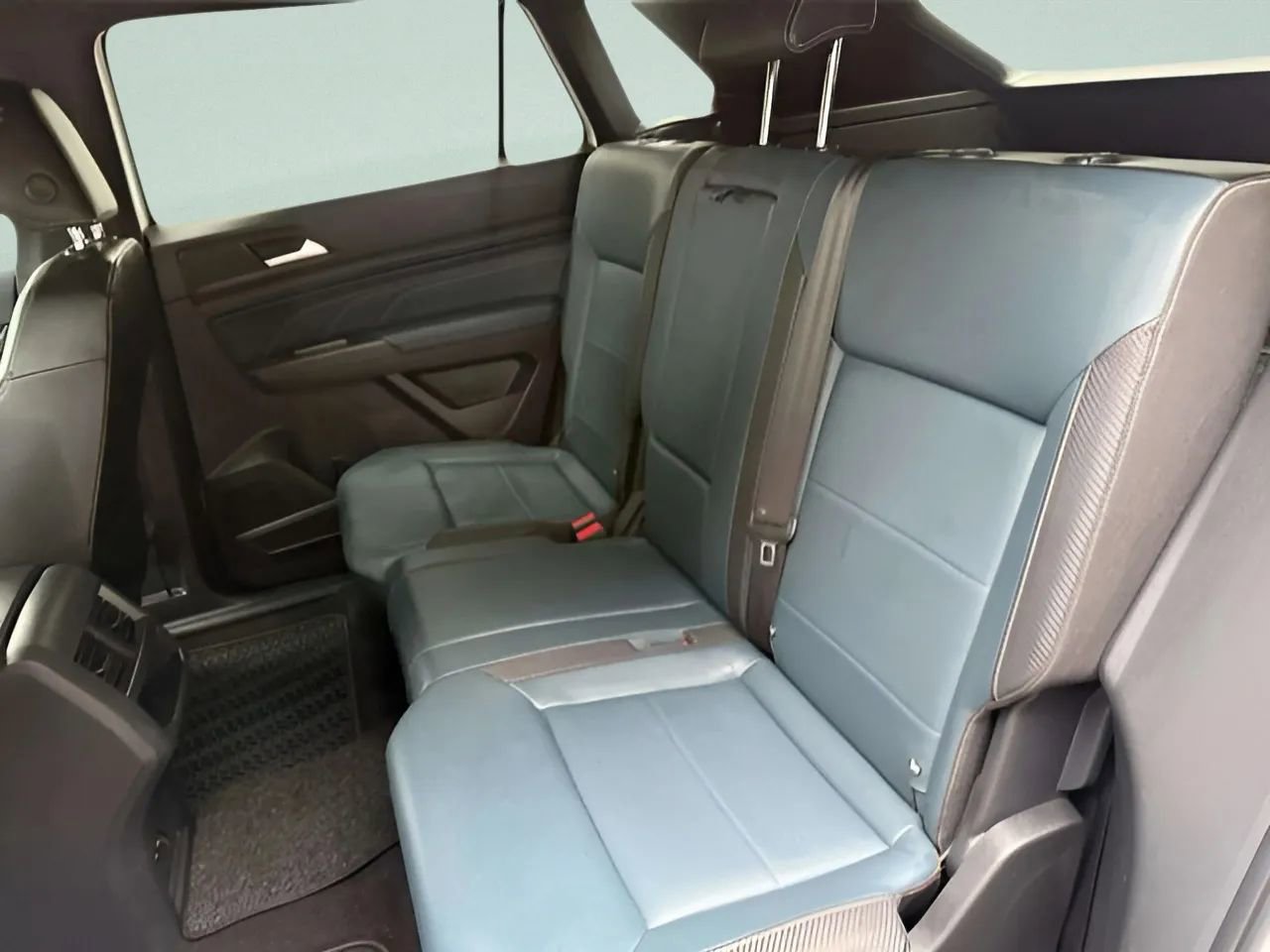 Used 2021 Volkswagen Atlas Cross Sport SEL image 34