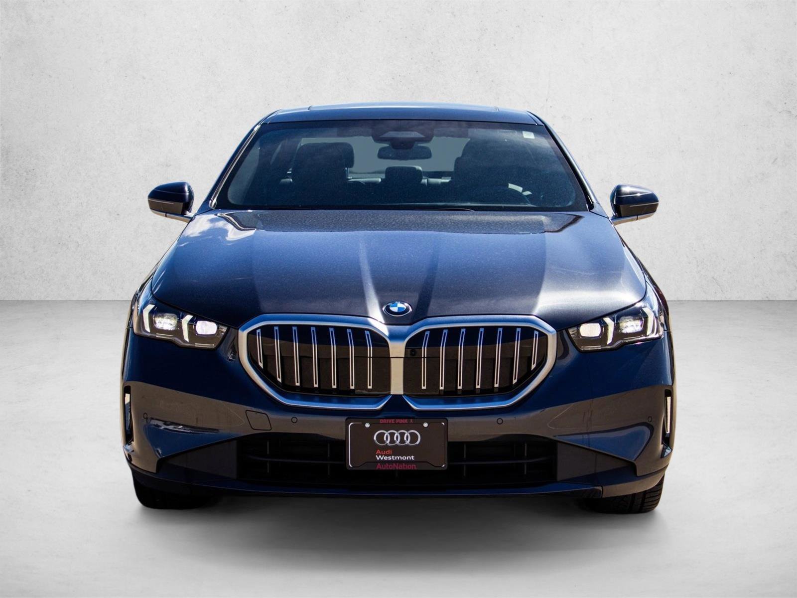 Used 2024 BMW 540i xDrive w/ Premium Package AWD/4WD image 2