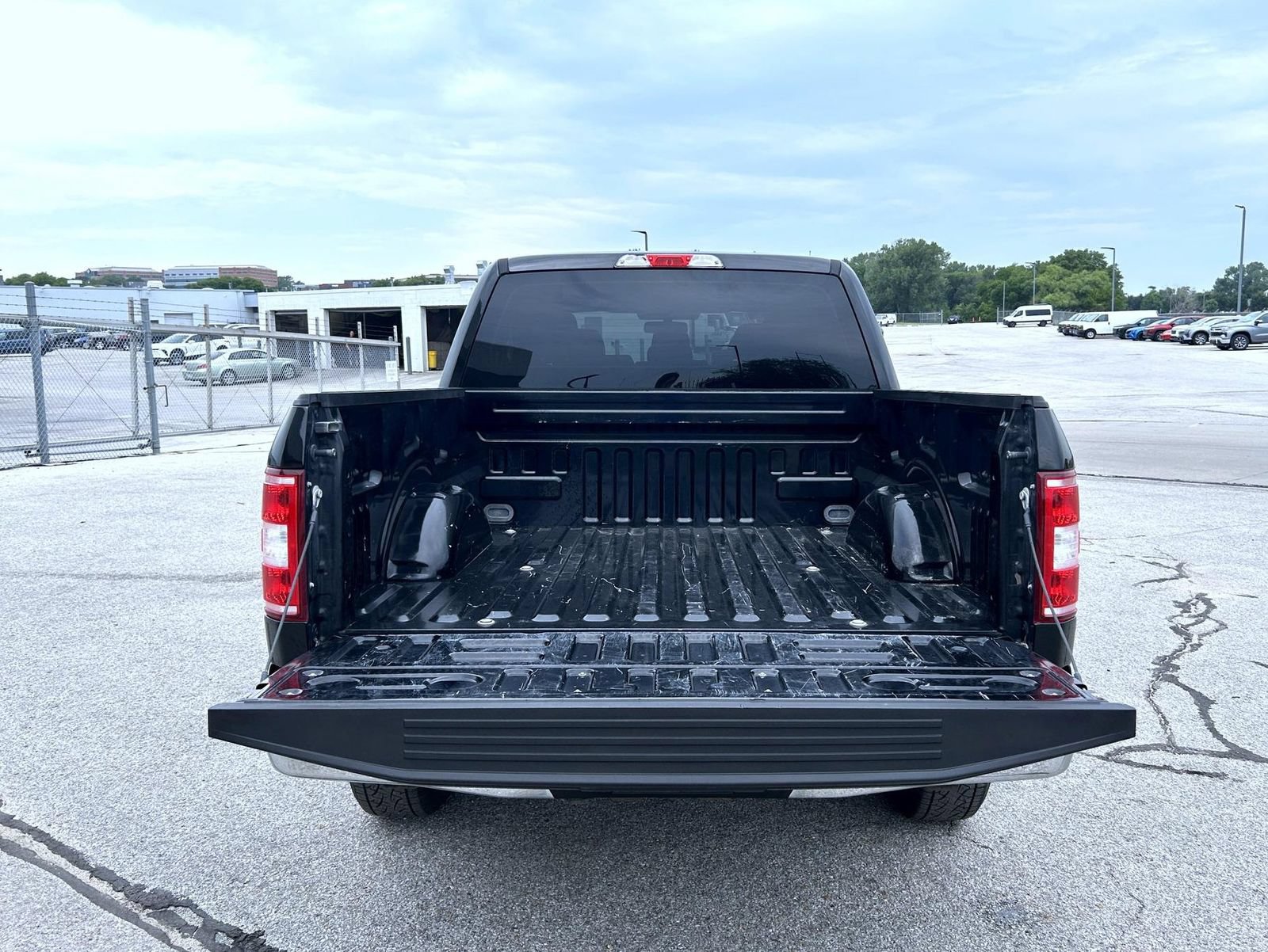 Used 2018 Ford F150 XLT AWD/4WD image 22