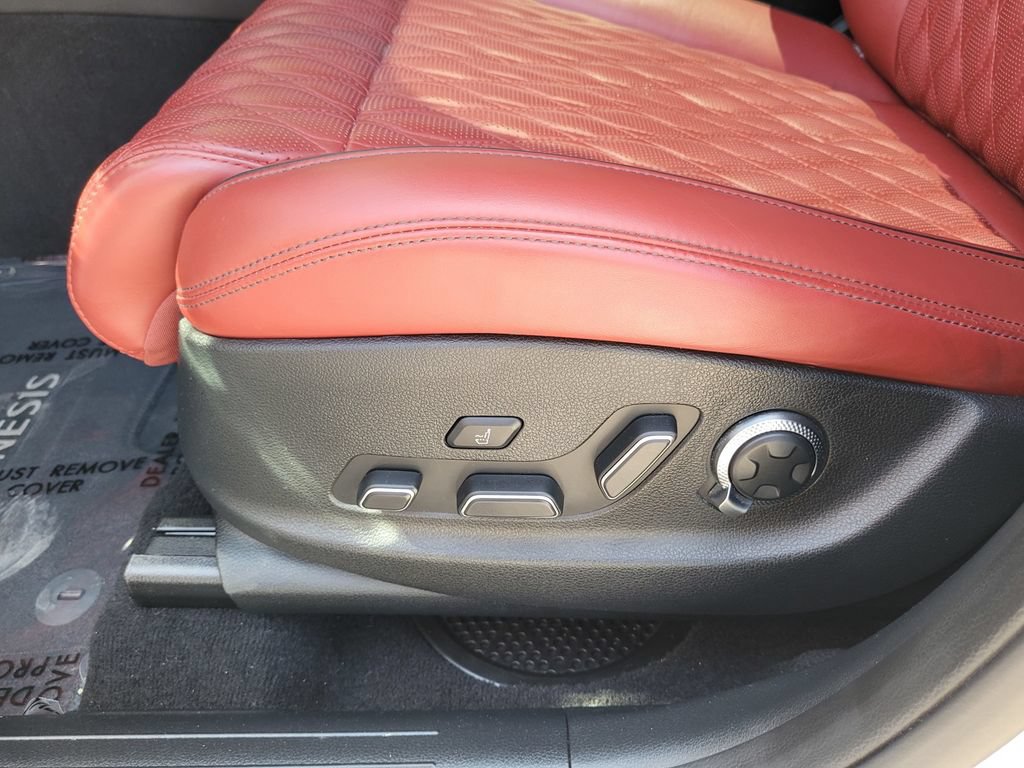 Used 2024 Genesis GV70 3.5T Sport w/ Sport Prestige Package AWD/4WD image 13