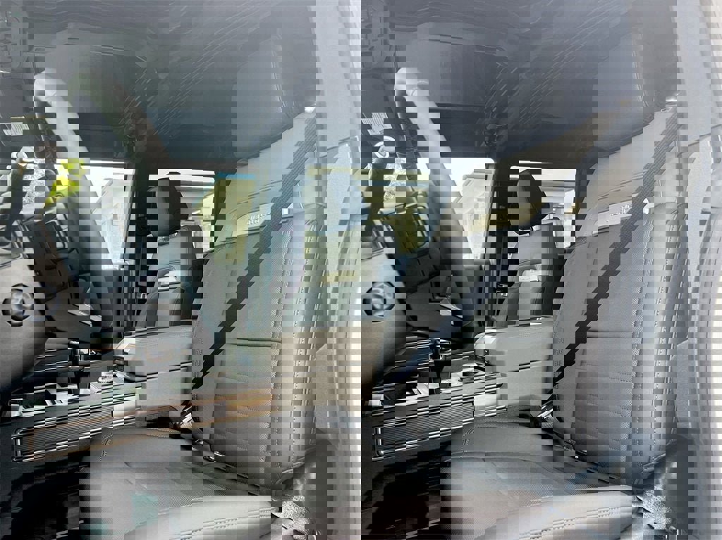 New 2025 GMC Hummer EV 2X image 17