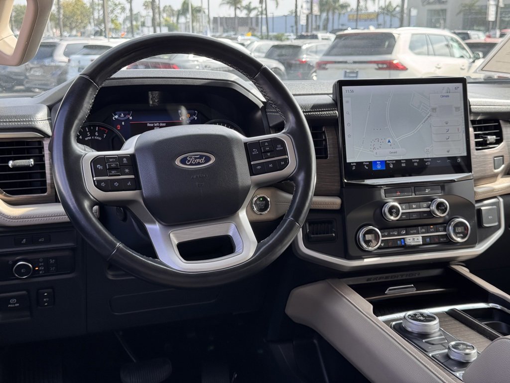 Used 2022 Ford Expedition Limited image 29