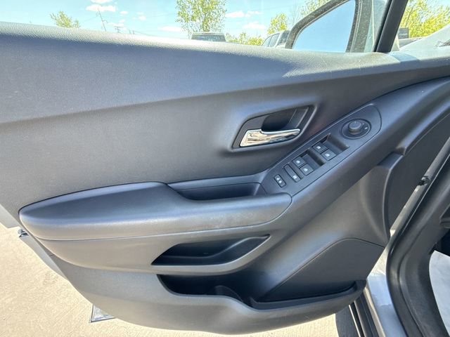 Certified 2019 Chevrolet Trax LT w/ LT Convenience Package AWD/4WD image 20