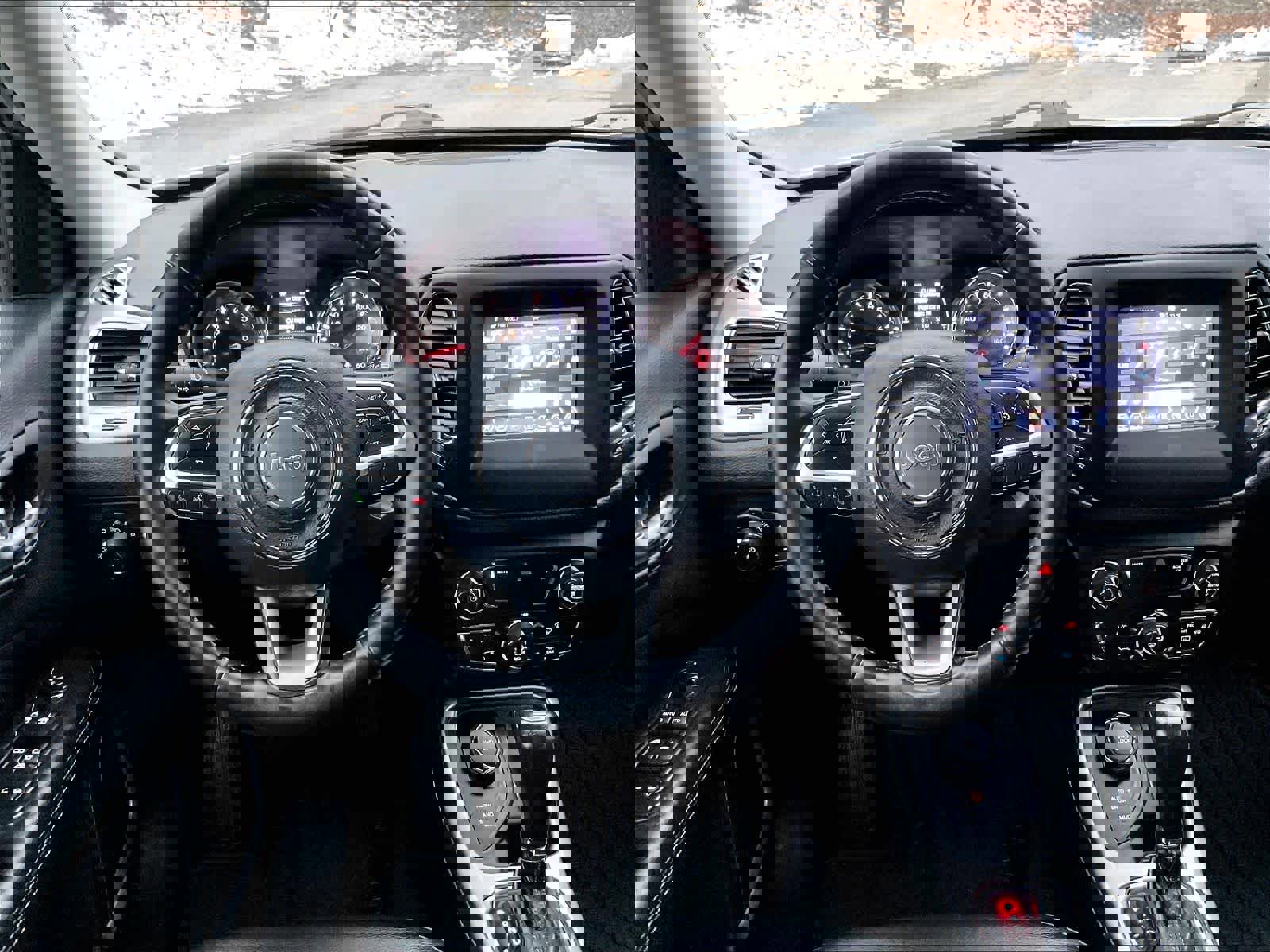 Used 2019 Jeep Compass Latitude w/ Cold Weather Group image 31