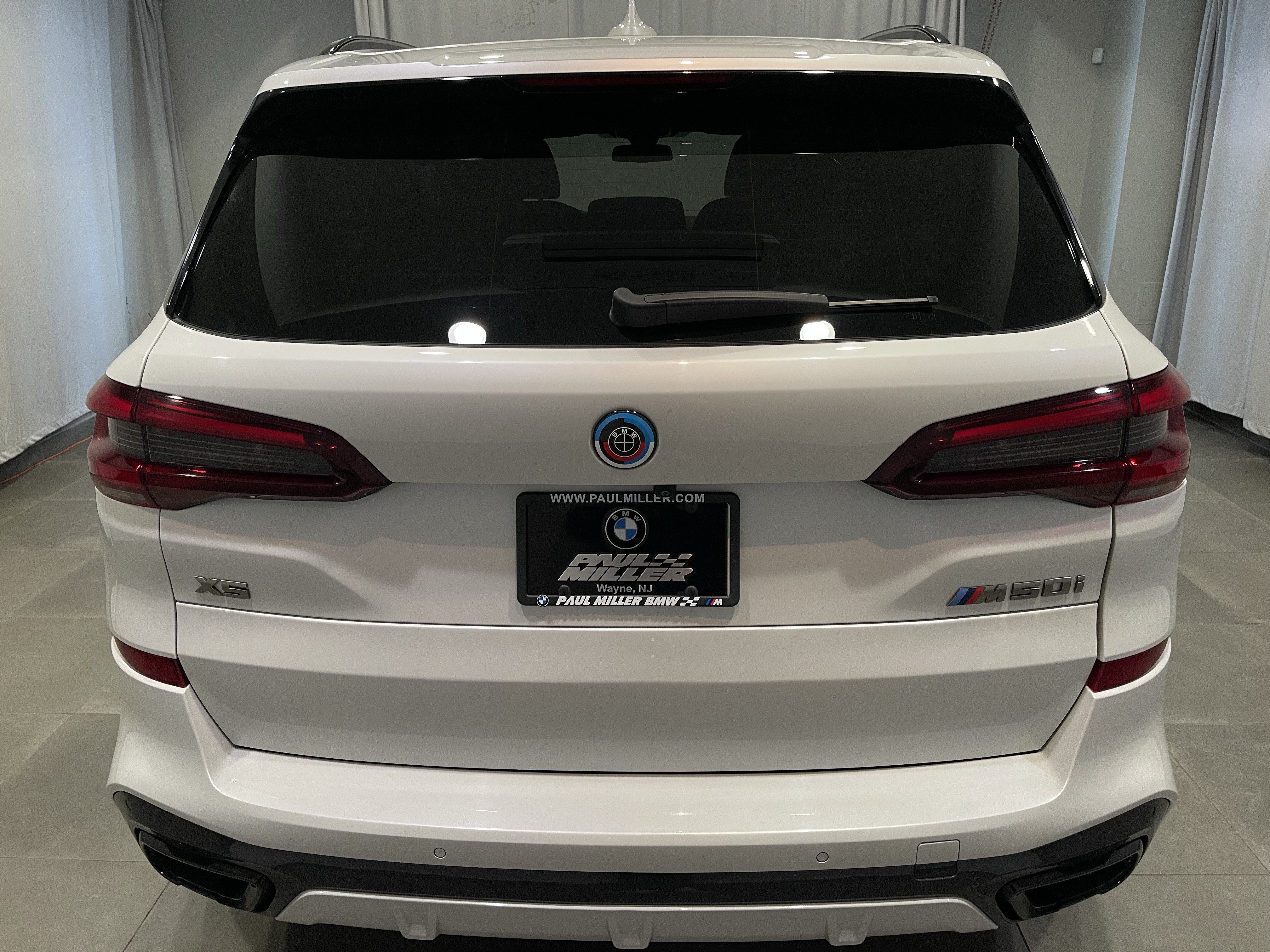 Certified 2022 BMW X5 M50i w/ Executive Package AWD/4WD image 5