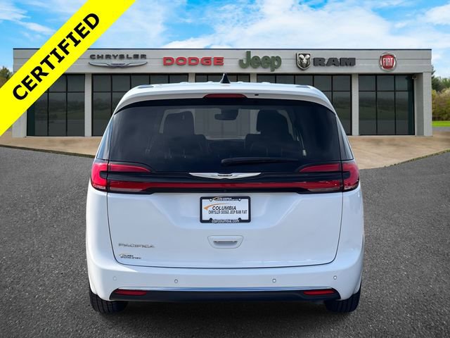 Used 2024 Chrysler Pacifica Touring-L image 34
