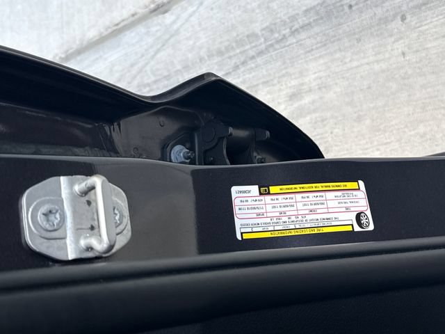 Used 2018 Jeep Grand Cherokee Limited AWD/4WD image 21
