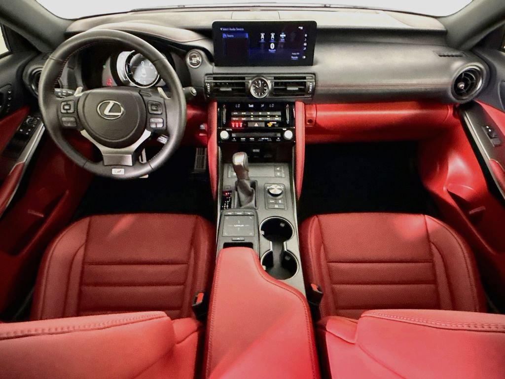 Used 2025 Lexus IS 500 RWD image 13