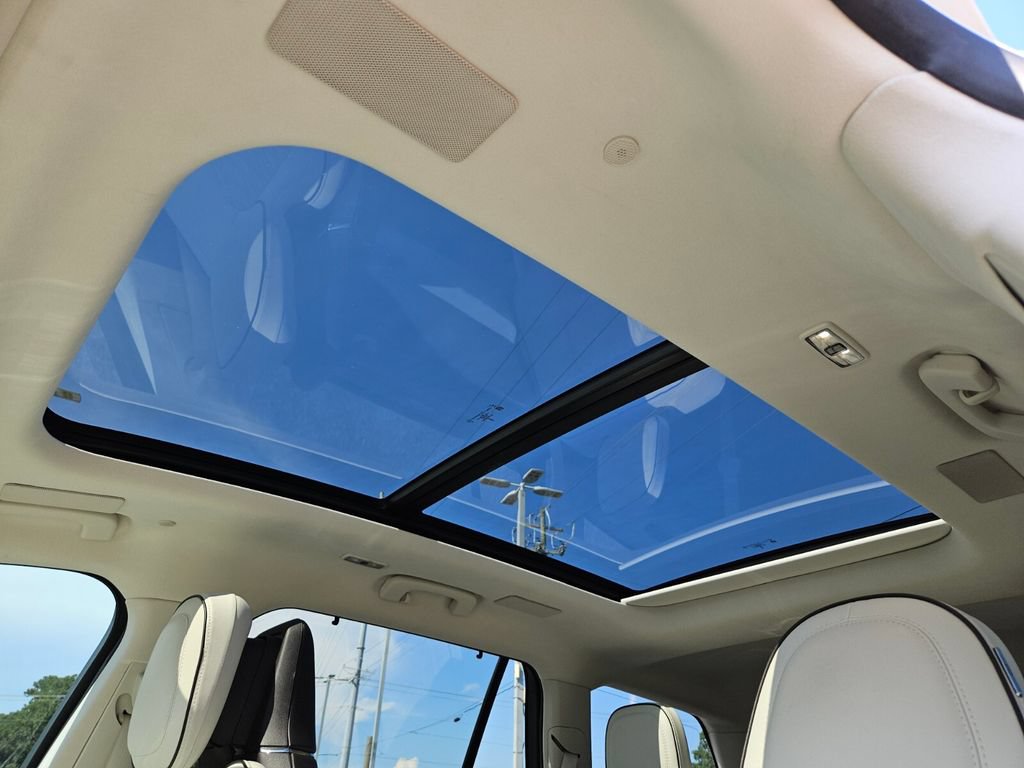 Used 2023 Lincoln Aviator Black Label Grand Touring w/ Class IV Trailer Tow Package AWD/4WD image 17