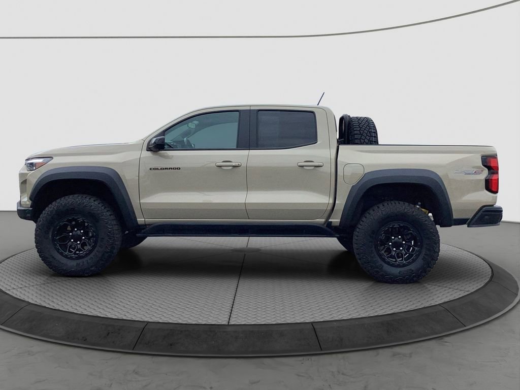Used 2024 Chevrolet Colorado ZR2 w/ ZR2 Bison Edition image 4
