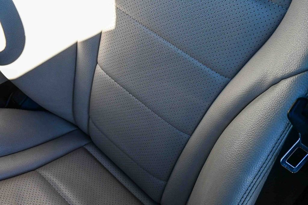 Used 2018 Mercedes-Benz C 300 Sedan image 27