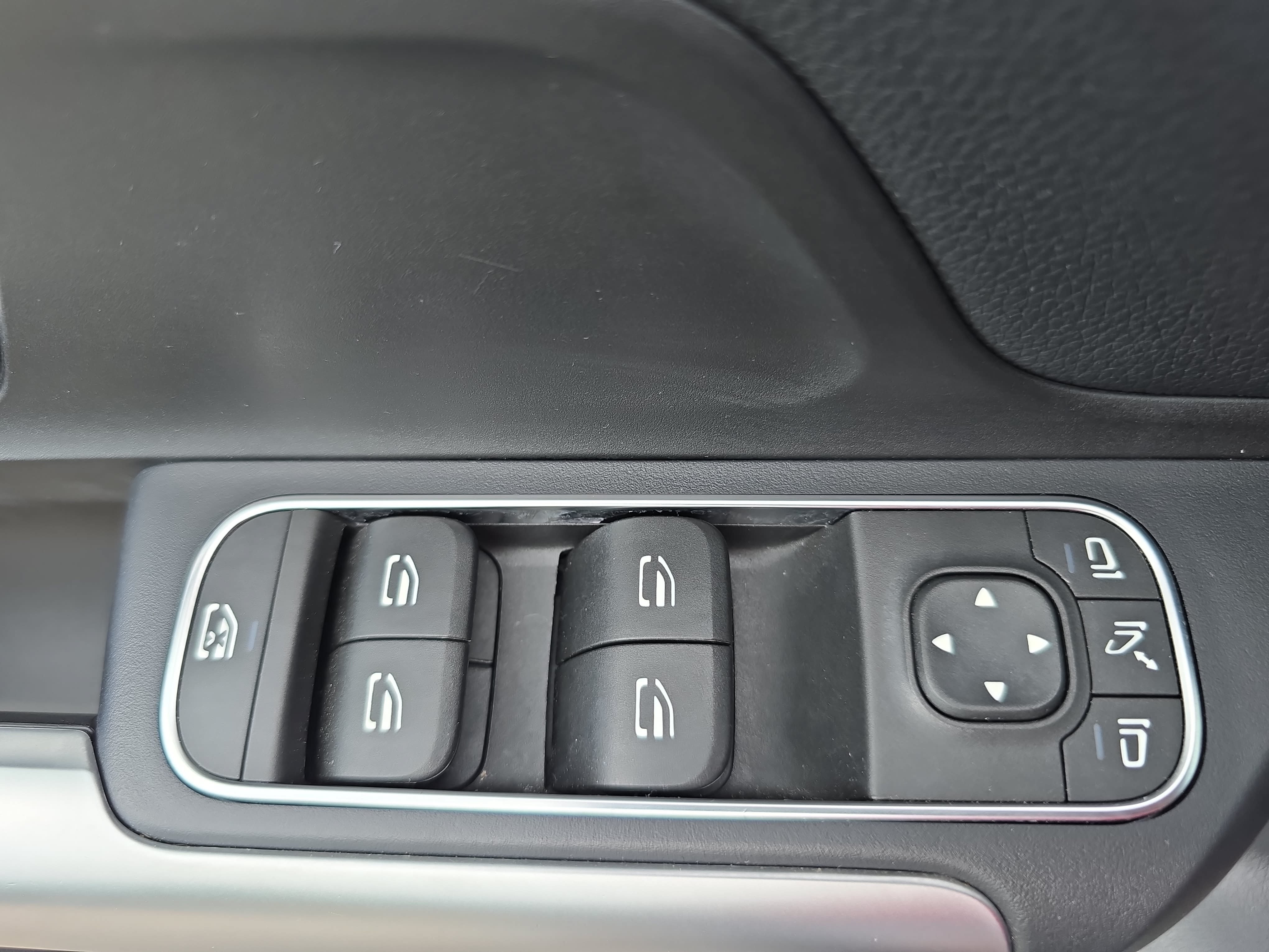 Used 2023 Mercedes-Benz GLA 250 image 28