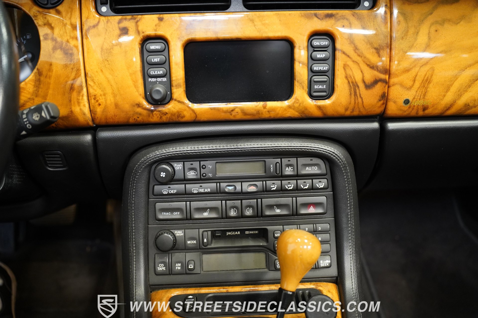 Used 2002 Jaguar XK8 Convertible image 34
