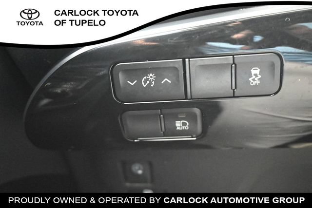 Used 2022 Toyota Prius Prime XLE w/ Protection Package (TMS) FWD image 15