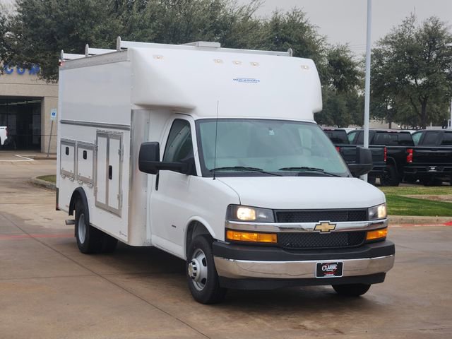 New 2025 Chevrolet Express 3500 w/ Power Convenience Package RWD video 2