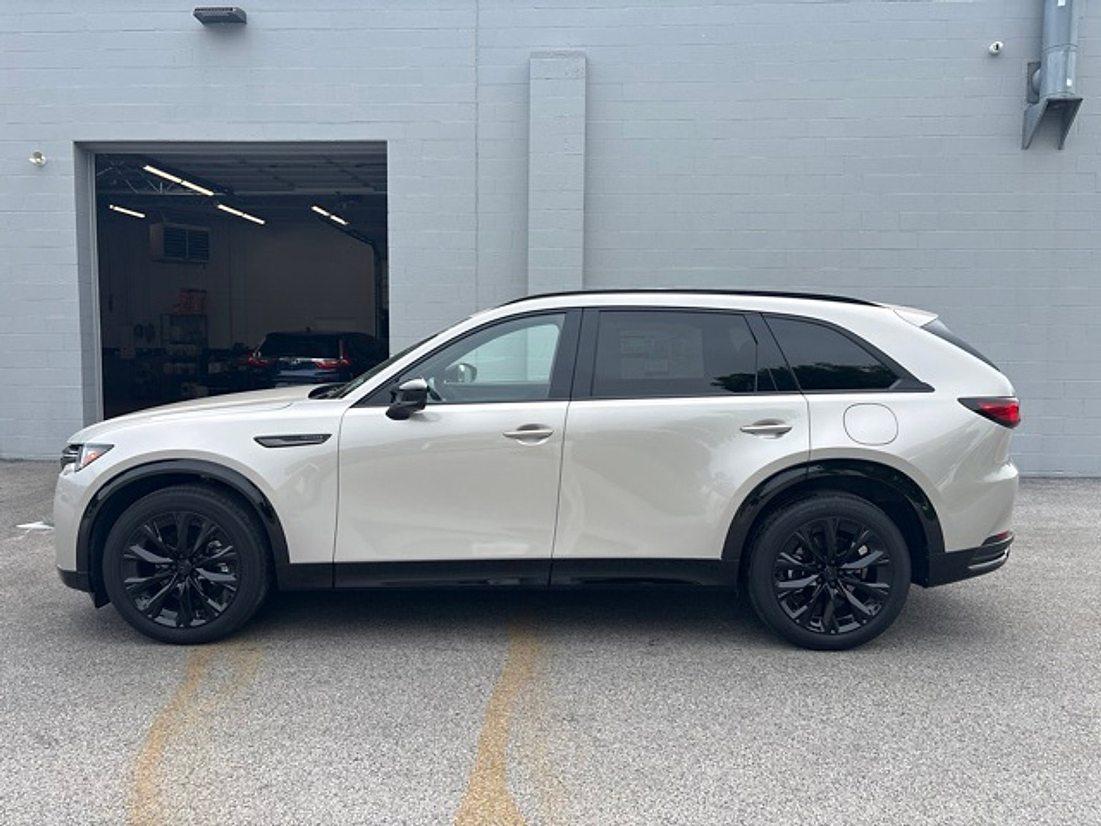 Used 2026 MAZDA CX-90 3.3 Turbo S w/ Premium Package AWD/4WD image 9