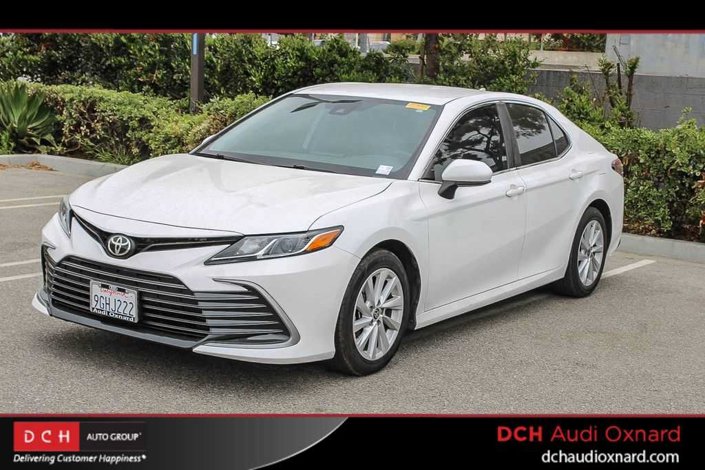 Used 2022 Toyota Camry LE FWD image 1