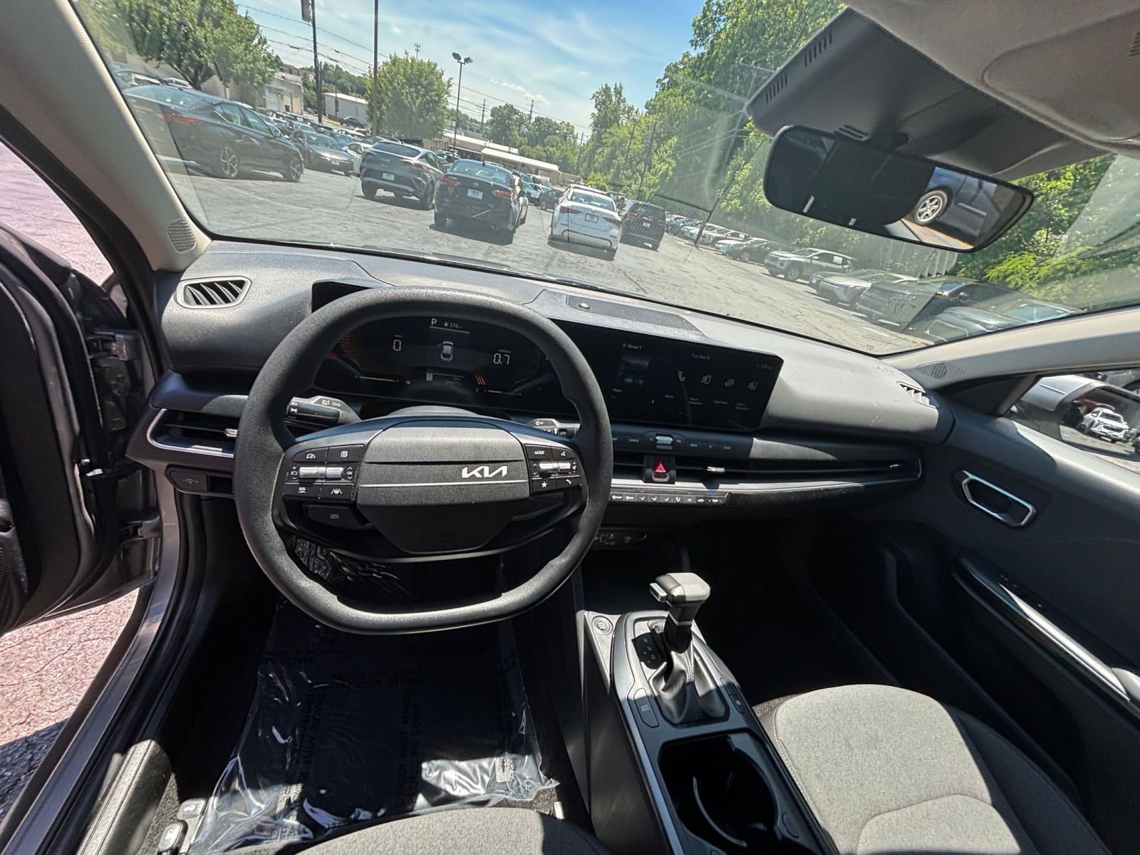 Used 2025 Kia K4 FWD image 29